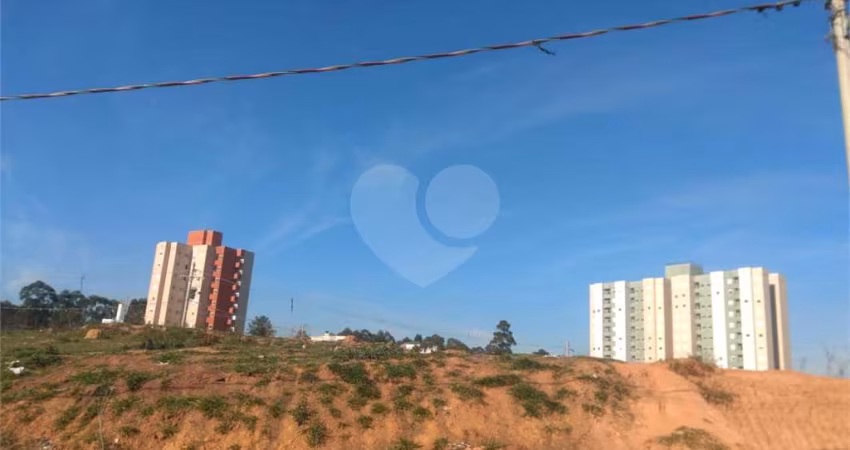 Terreno à venda em Parque Petrópollis - SP