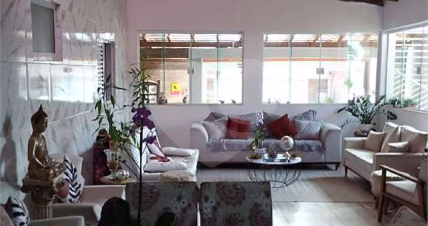 Casa térrea com 2 quartos à venda em Jardim Ana Luiza - SP