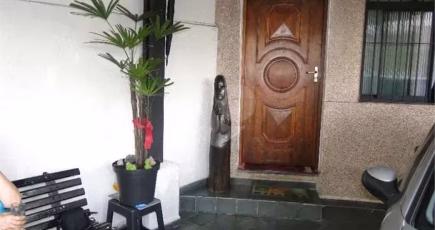 Sobrado com 3 quartos à venda em Vila América - SP
