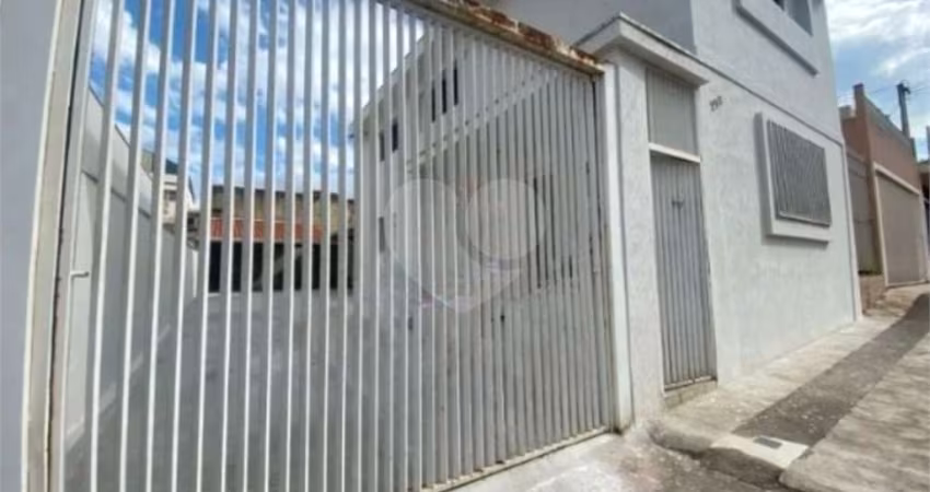 Casa com 4 quartos para locação em Anhangabaú - SP
