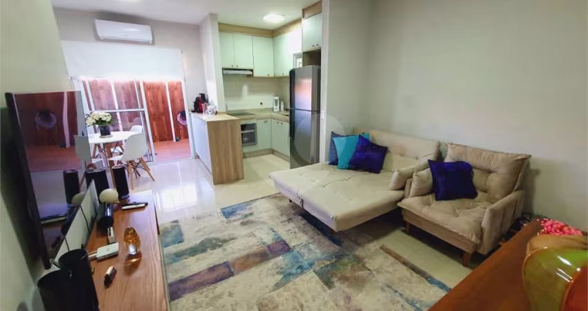 Condomínio com 3 quartos à venda em Medeiros - SP