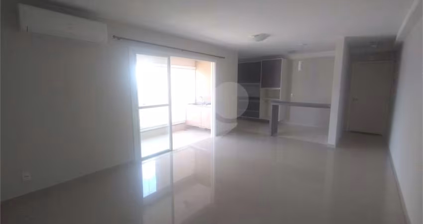 Apartamento com 3 quartos para locação em Engordadouro - SP