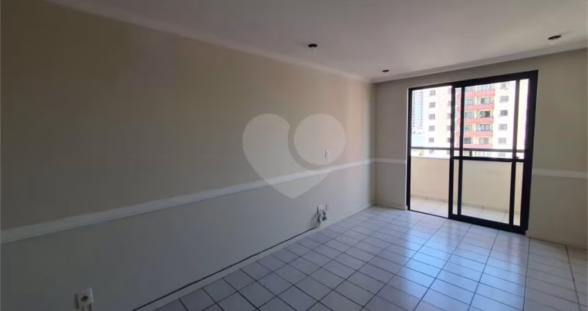 Apartamento com 3 quartos para locação em Vila Das Hortências - SP