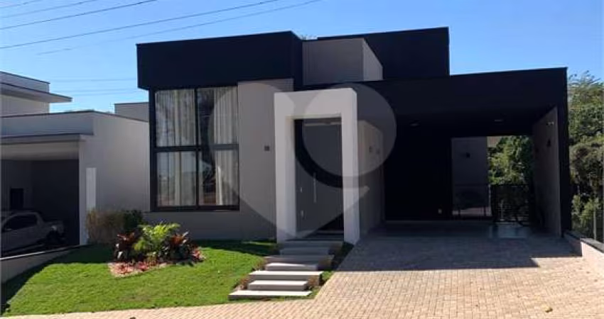 Condomínio com 4 quartos à venda em Bella Vittà - SP