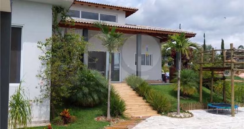 Condomínio com 4 quartos à venda ou para locação em Colinas De Inhandjara - SP