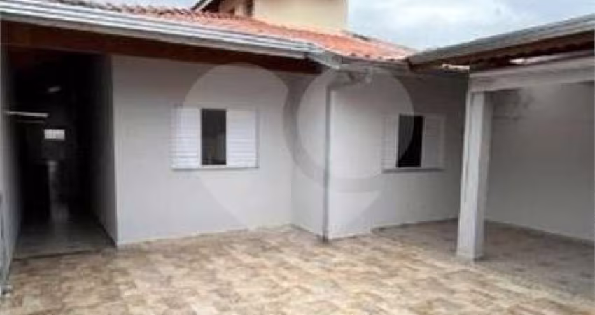 Casa com 3 quartos à venda ou para locação em Parque Residencial Paraíso - SP