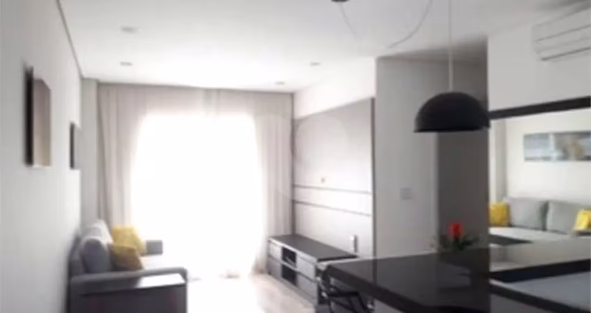 Apartamento com 2 quartos à venda ou para locação em Centro - SP