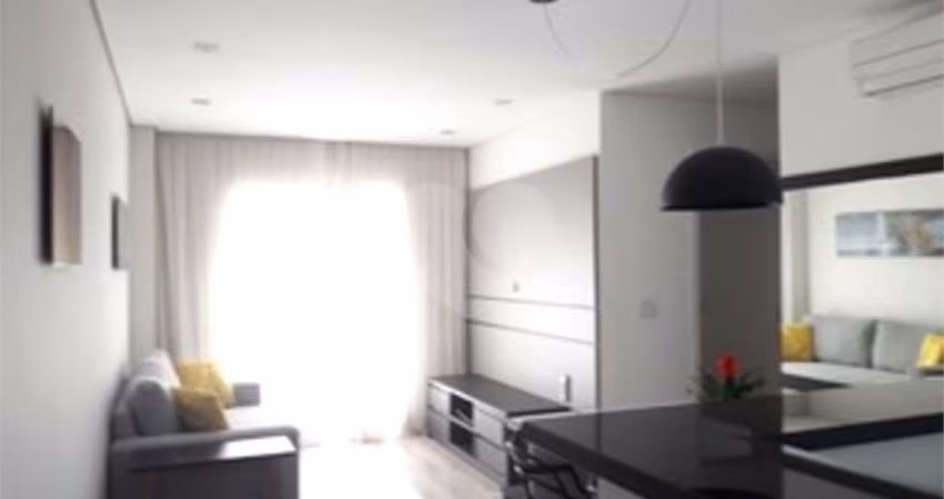 Apartamento com 2 quartos à venda ou para locação em Centro - SP