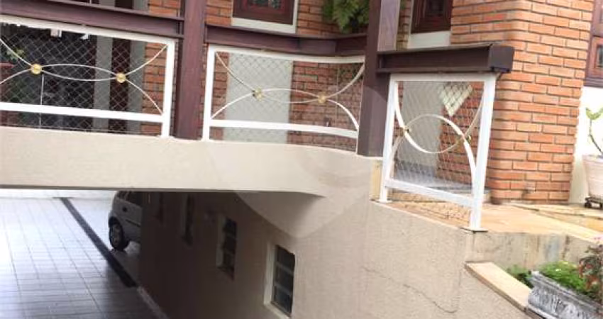 Sobrado com 4 quartos à venda em Jardim Florestal - SP
