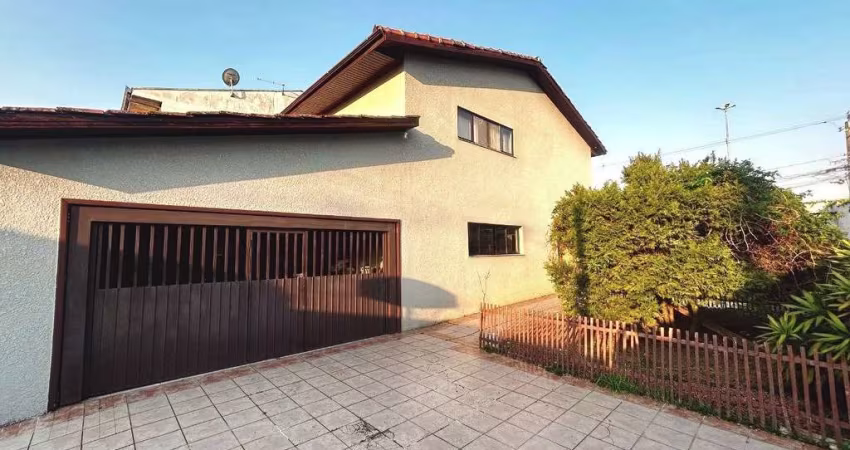 Casa com 3 quartos à venda na Rubens Cardoso de Brito, 267, Guabirotuba, Curitiba