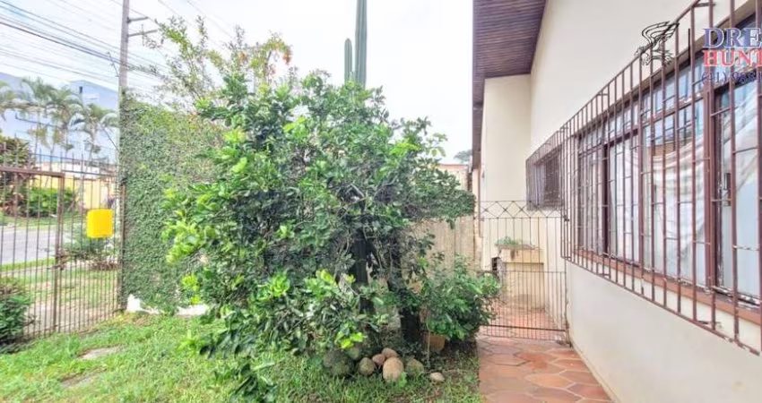 Casa com 3 quartos à venda na Rua Doutor Alcides Vieira Arco-Verde, 701, Guabirotuba, Curitiba