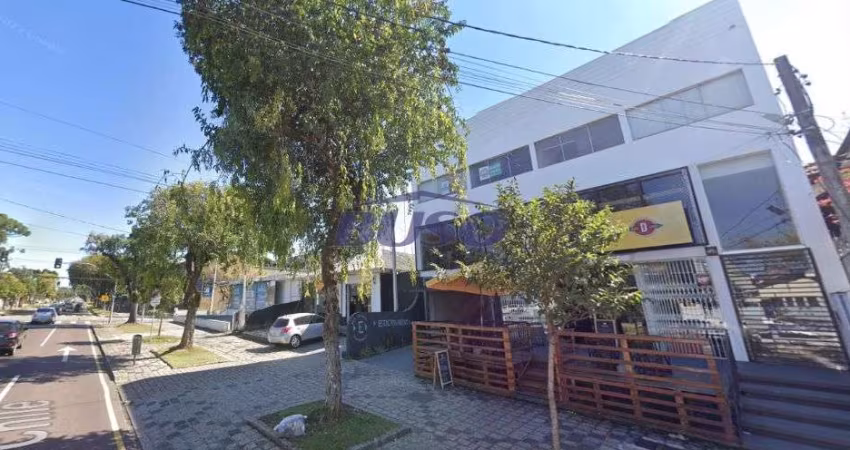 Excelente conjunto comercial no Rebouças