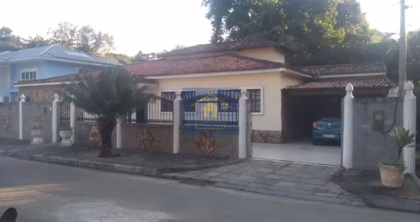 Casa linear alto padrão em condomínio da freguesia de jacarepaguá