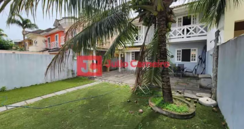 Casa em condomínio fechado com 2 quartos à venda na Rua Paulo José Mahfud, 21, Vargem Pequena, Rio de Janeiro