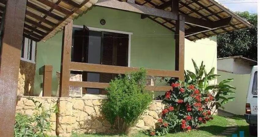 Casa com 3 quartos 2 suítes em Itaipu