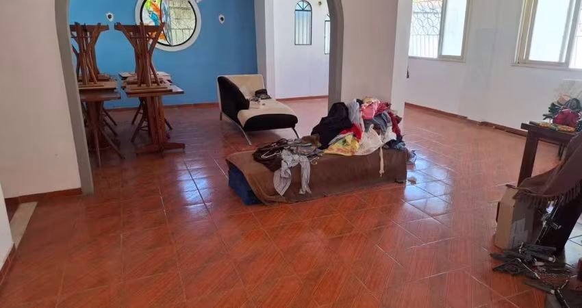 Casa com 3 quartos e vaga em Itaipú