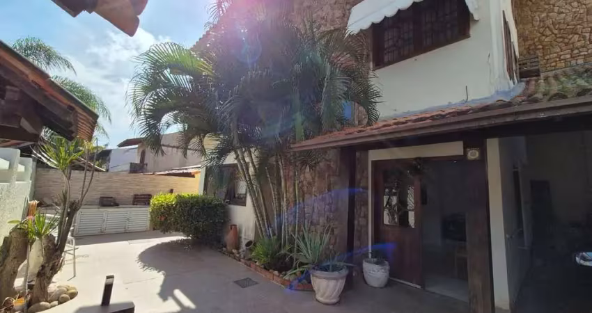 Casa com 5 quartos à venda na Rua João Pinto, 398, Piratininga, Niterói