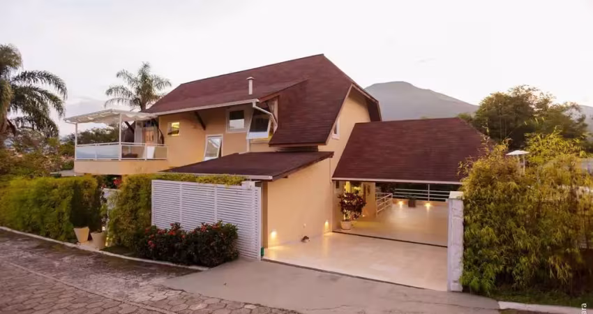 Casa com 6 quartos à venda na Estrada União e Indústria, 12600, Pedro do Rio, Petrópolis