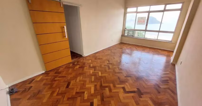 Apartamento com 2 quartos para alugar na Avenida Jornalista Alberto Francisco Torres, 409, Icaraí, Niterói