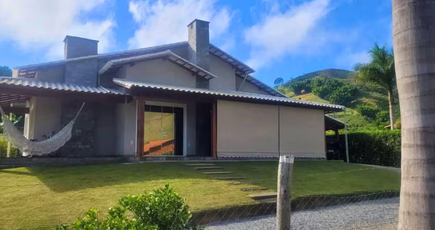 Casa para Venda em Paty do Alferes, Avelar, 3 dormitórios, 1 suíte, 3 banheiros, 2 vagas