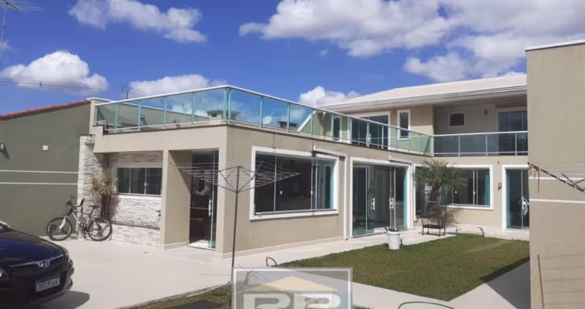 Casa Espetacular – 5 Quartos, 2 Suítes com Closet – Mobiliada e com Ampla Área de Lazer