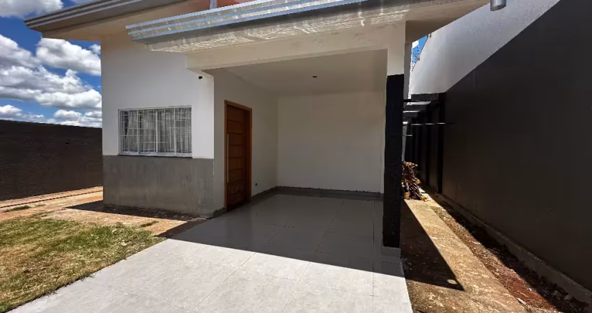 Casa com 2 quartos à venda na Rua Ernesto de Oliveira, 578, Jardim Colina Verde, Maringá