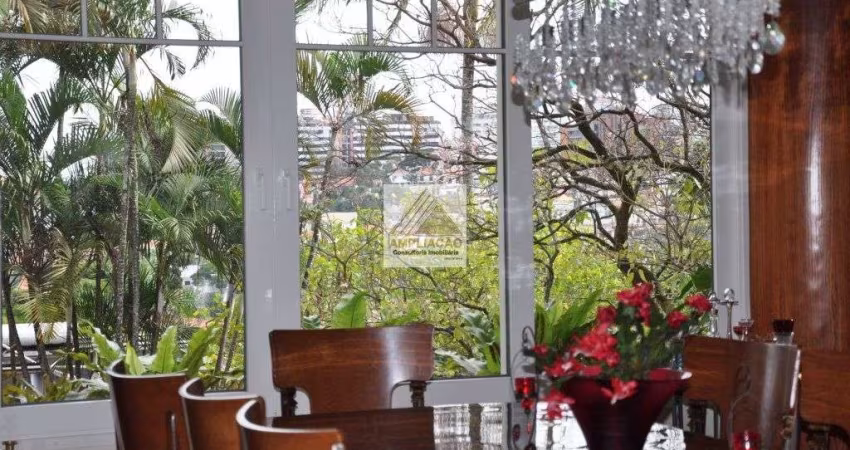 Casa Assobradada 5 Dormitórios 4 Suites 9 Vagas no Morumbi