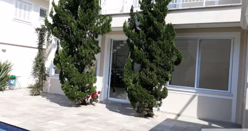 Casa em condominio, 3 suítes 4 vagas,  piscina, espaço gourmet, segurança 24 horas,  no morumbi