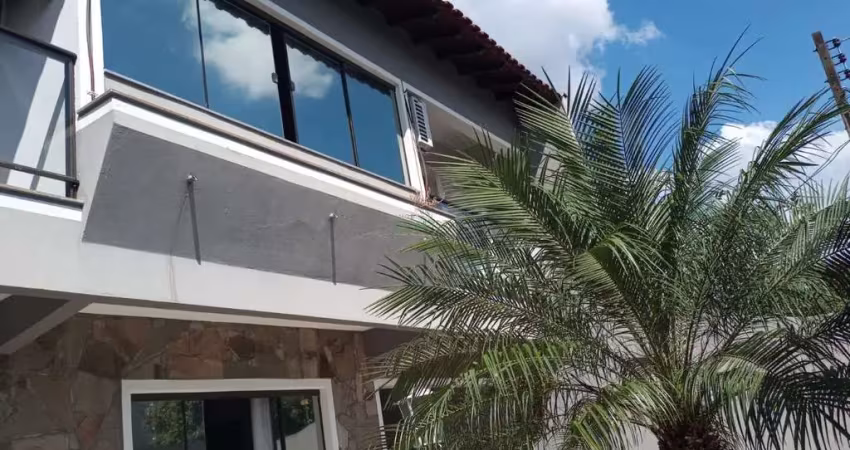 Casa com 6 quartos à venda na Rua Josephina Colombo, Conjunto Semiramis Barros Braga, Londrina