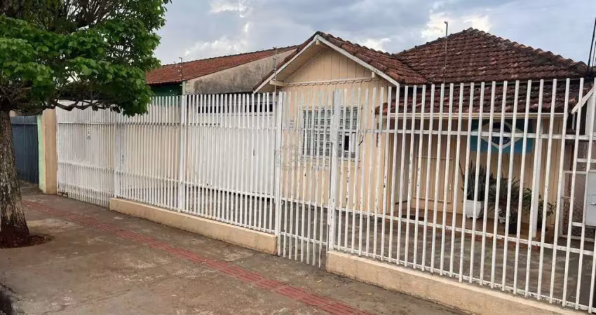 Casa comercial à venda na Avenida Luigi Amorese, Leonor, Londrina