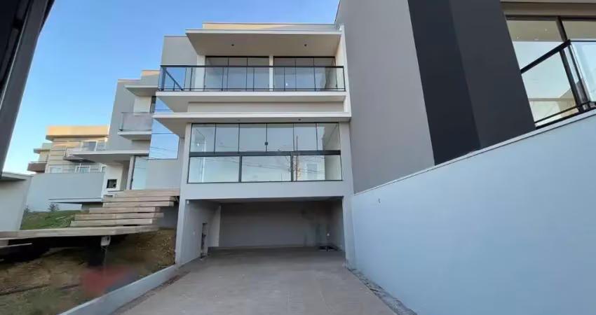 Casa com 3 quartos à venda na Rua John Dalton, Universitário, Londrina