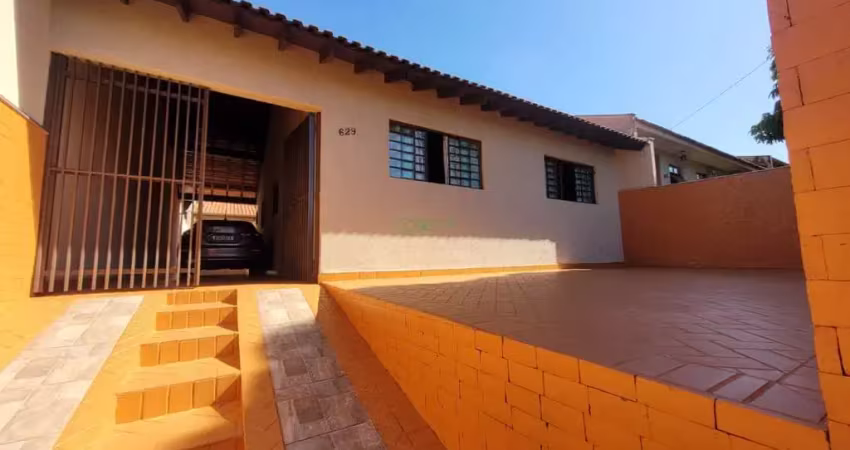 Casa com 3 quartos à venda na Rua Eiti Suguimoto, Conjunto Santa Rita 6, Londrina