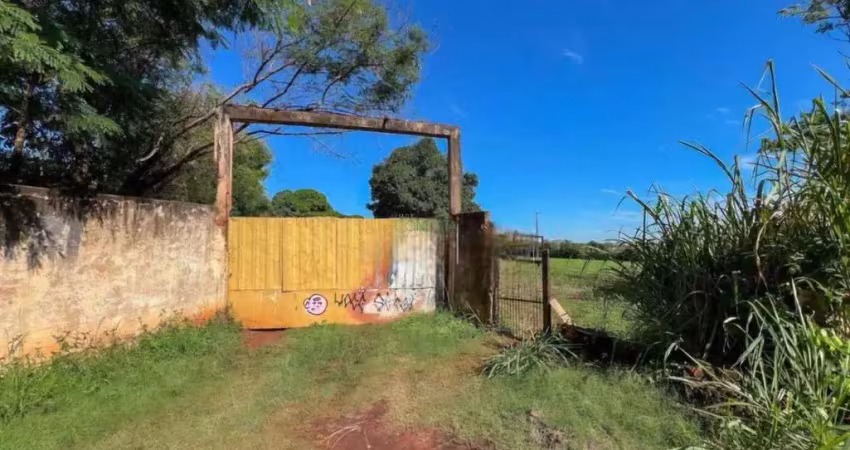 Terreno à venda na Rua Guido Spoladore, Lindóia, Londrina