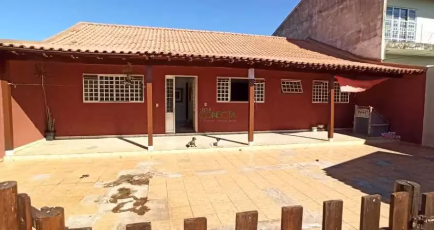 Casa com 4 quartos à venda na Rua Bolívia, Vila Brasil, Londrina