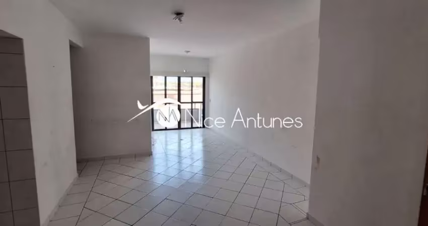 Otima oportunidade , 2 quartos , 1 suite , 1 vaga e a 300 metros da praia !!