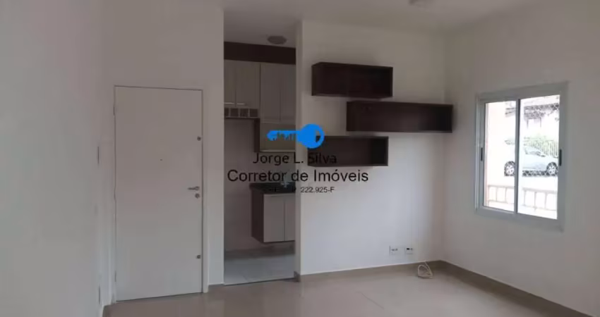 Belissímo Apartamento 1 Dormitório e Cozinha Planejados em Porcelanato !