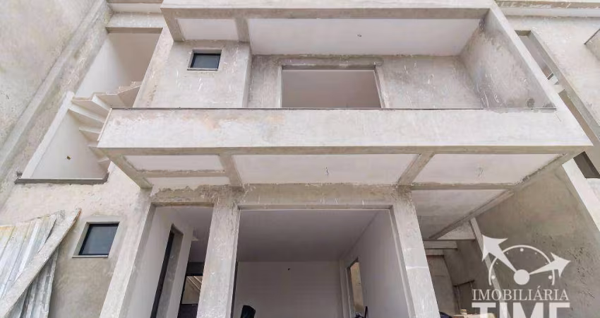 Sobrado com 3 dormitórios à venda, 127 m² por R$ 699.000,00 - Uberaba - Curitiba/PR