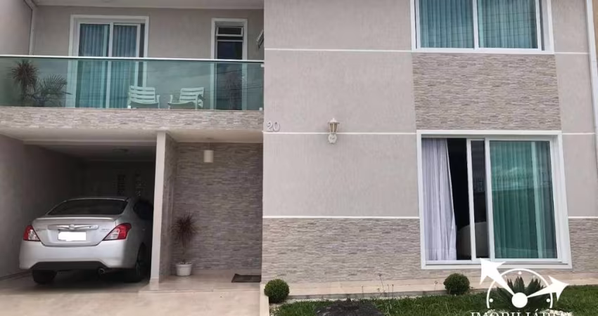 Sobrado à venda no Santa Cândida  3 quartos  Suítes  Jardim de inverno  Churrasqueira