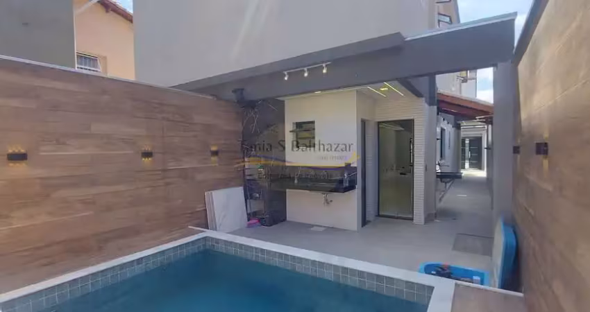 Sobrado à venda no bairro maracanã - praia grande/sp