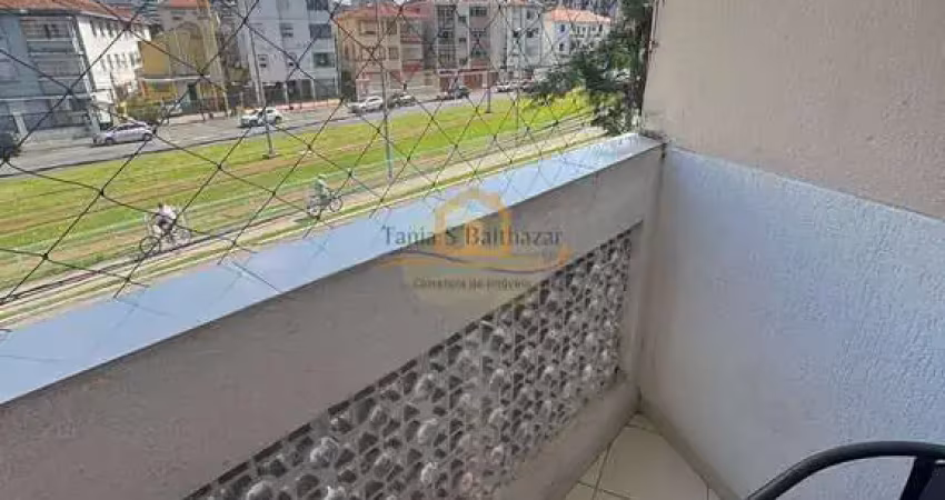 Apartamento frente com sacada - gonzaga - santos/sp.