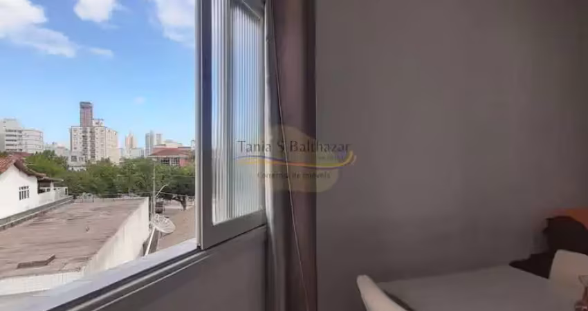 Apartamento bem conservado - bairro marapé, em santos/sp.