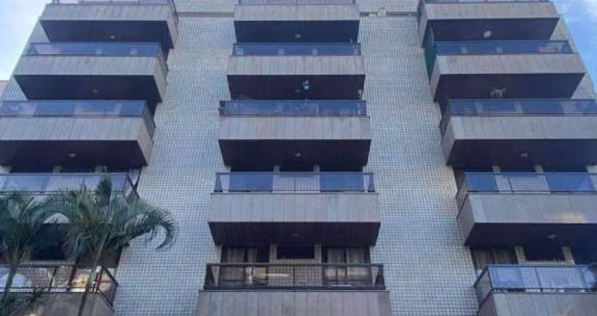 Oportunidade! Apartamento a uma quadra da Praia do Forte!