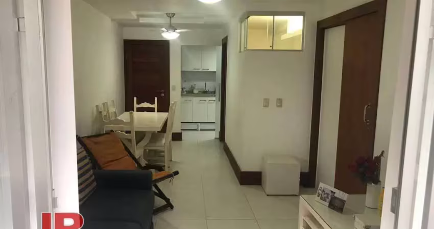 Apartamento com 2 dormitórios à venda, 80 m² por R$ 680.000 - Centro - Cabo Frio/RJ
