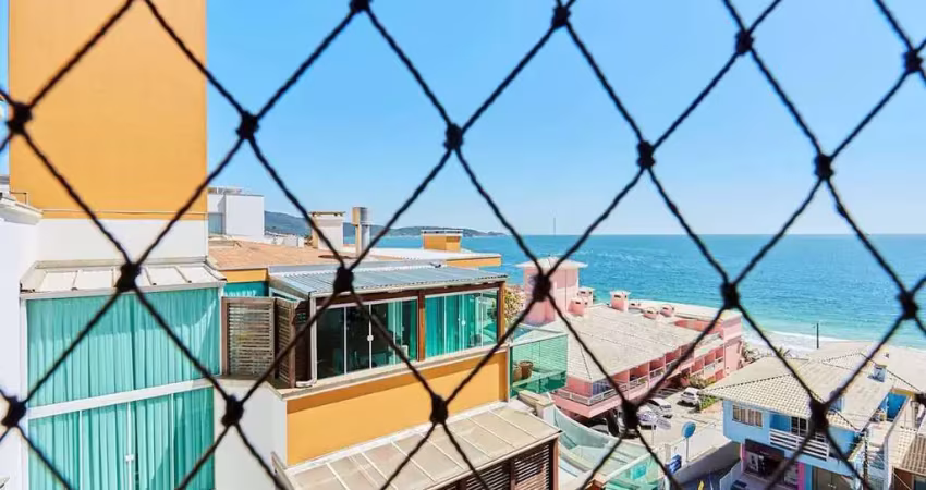 Apartamento de cobertura com vista mar, 04 dormitórios na praia do centro de bombinhas