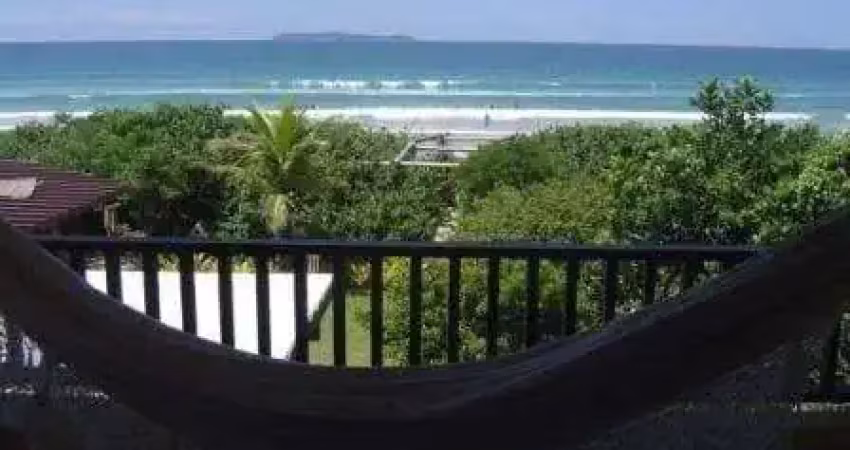 Casa beira mar com 08 dormitórios em mariscal bombinhas