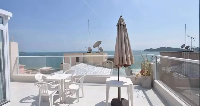 Cobertura duplex com vista mar, com 02 dormitórios, localizado na avenida de bombinhas.