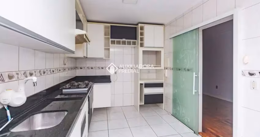 Apartamento com 2 quartos à venda na Rua Sorocaba, 14, Passo da Areia, Porto Alegre