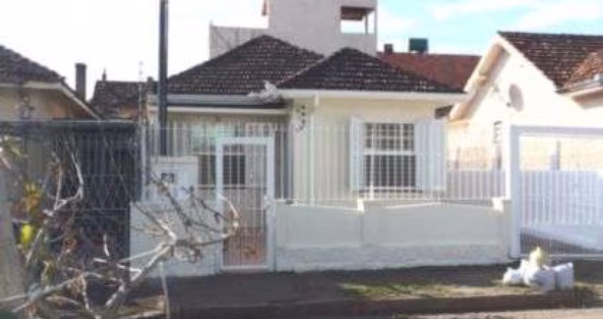 Casa em condomínio fechado com 2 quartos à venda na Rua Irmão Weibert, 346, Vila João Pessoa, Porto Alegre