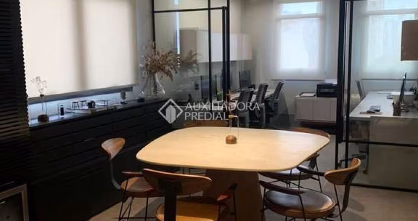 Sala comercial à venda na Avenida Taquara, 386, Petrópolis, Porto Alegre