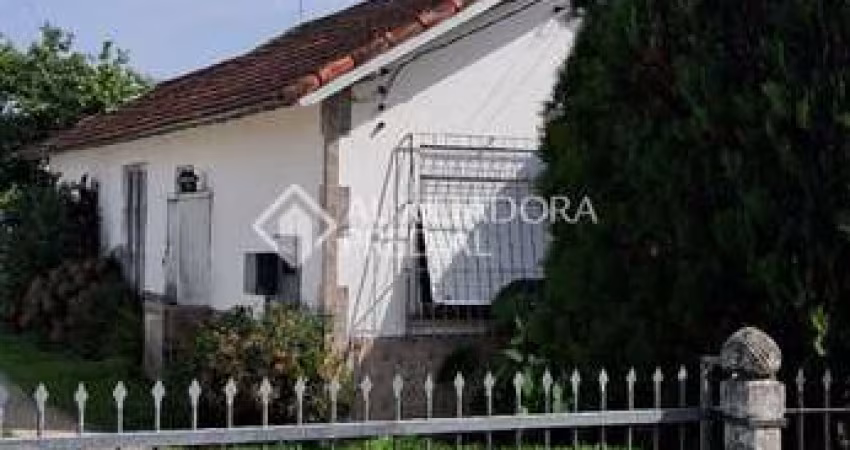 Casa com 2 quartos à venda na Avenida Juca Batista, 8473, Belém Novo, Porto Alegre
